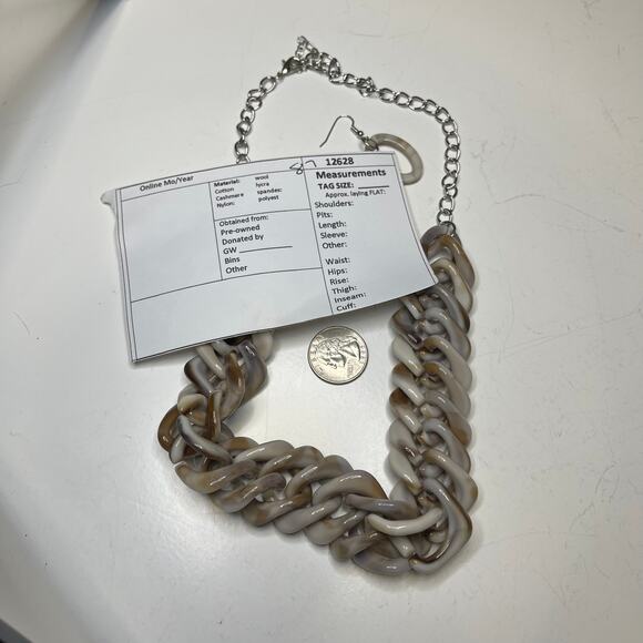 chunky resin link necklace and matching dangle earrings set costume jewelry - Picture 10 of 10